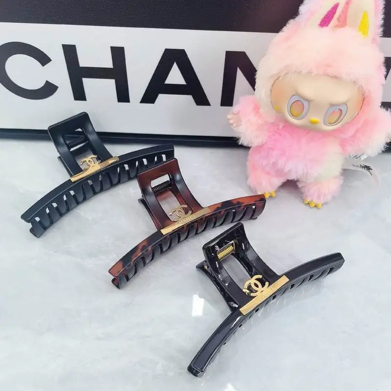 Chanel Hair Grab Clip dx23